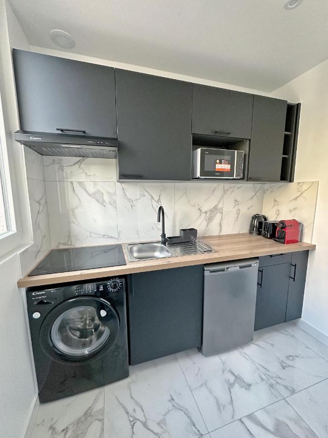 Appartement Cosy Near La Defense Paris Tranports Free Parking